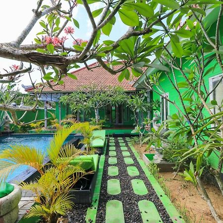 Hostel The Green Groves Lembongan Exterior foto