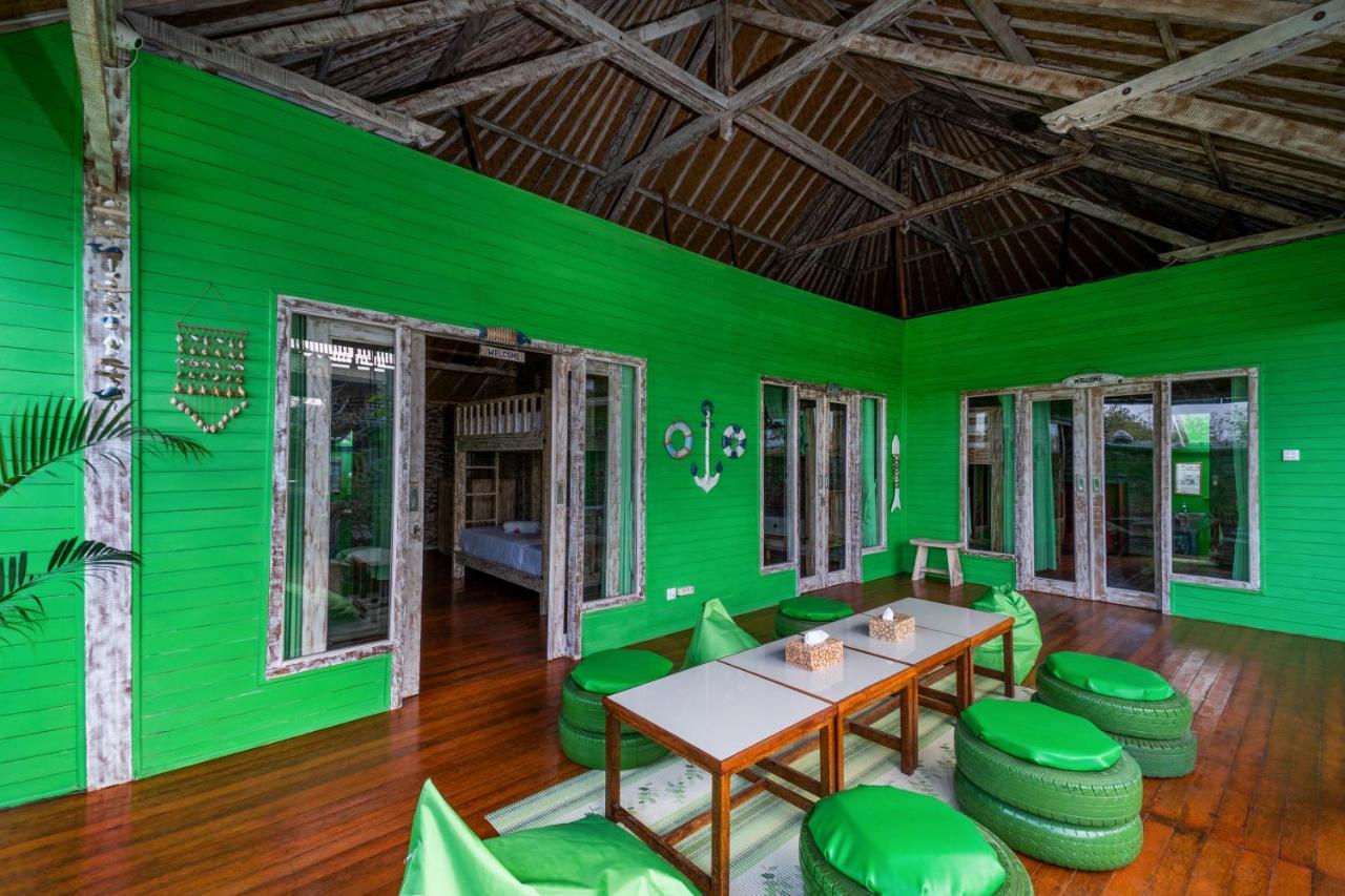 Hostel The Green Groves Lembongan Exterior foto