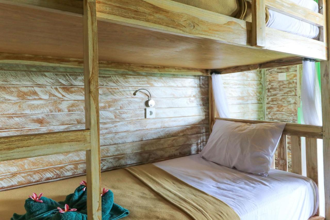 Hostel The Green Groves Lembongan Exterior foto